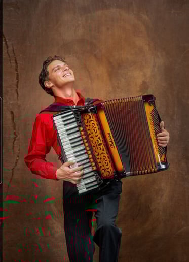 Gallery photo 4 of American Accordion Virtuoso