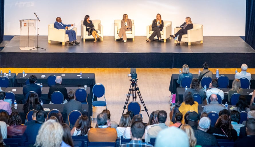 Gallery photo 7 of Frank the Emcee