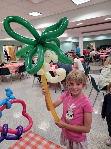 Gallery photo 9 of Fun Balloon Twisting Entertainment