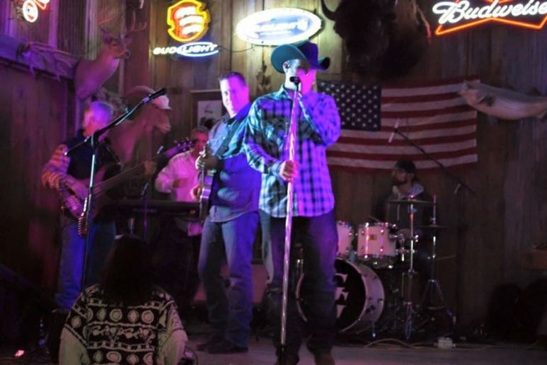 Gallery photo 8 of Gary Glenn & the 20X Band