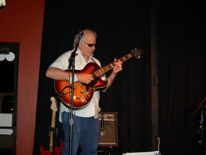 Gallery photo 1 of Giles Ponticello