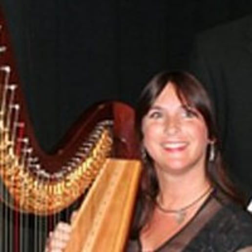 Gallery photo 7 of Harpist/Pianist Gina Edwards