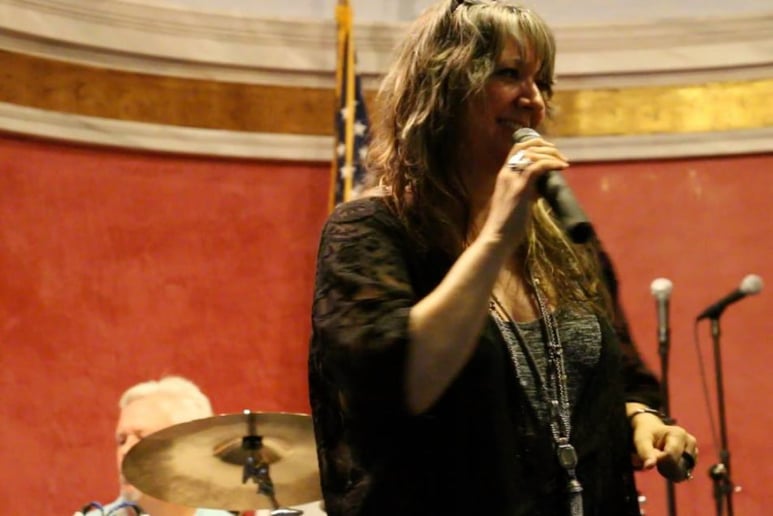 Gallery photo 8 of Gracious Vine