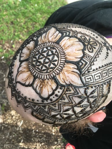 Gallery photo 7 of Grassroots Henna and Design