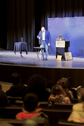 Gallery photo 8 of Scott Chamberlain Magic