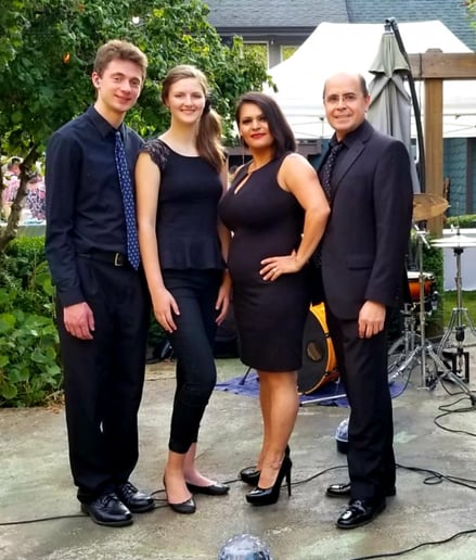 Gallery photo 6 of Gustavo Herrera "Pop and Opera Singer" (Tenor)