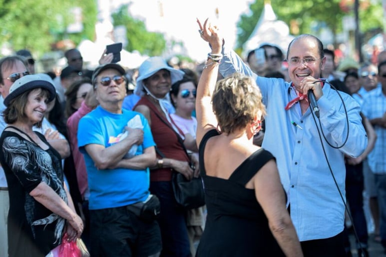 Gallery photo 18 of Gustavo Herrera "Pop and Opera Singer" (Tenor)
