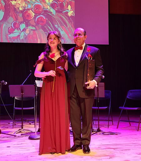 Gallery photo 26 of Gustavo Herrera "Pop and Opera Singer" (Tenor)