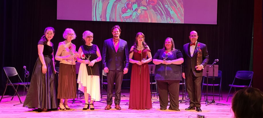 Gallery photo 27 of Gustavo Herrera "Pop and Opera Singer" (Tenor)