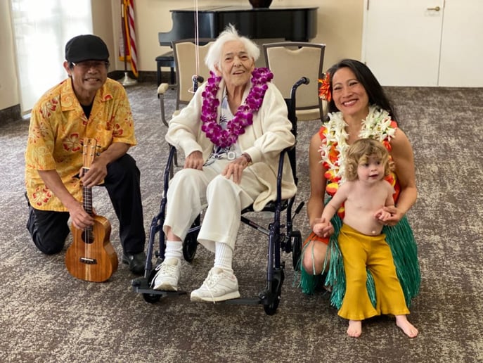 Gallery photo 7 of Haopinaka - Hawaiian Music and Dance