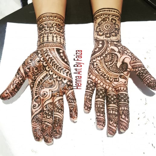 Gallery photo 7 of Henna Art By Faiza