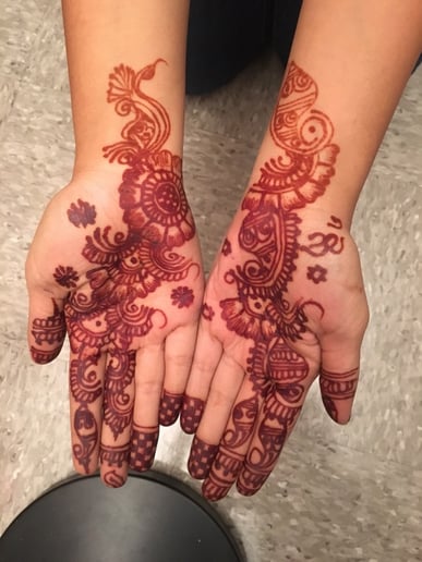 Gallery photo 1 of Henna art by yogi
