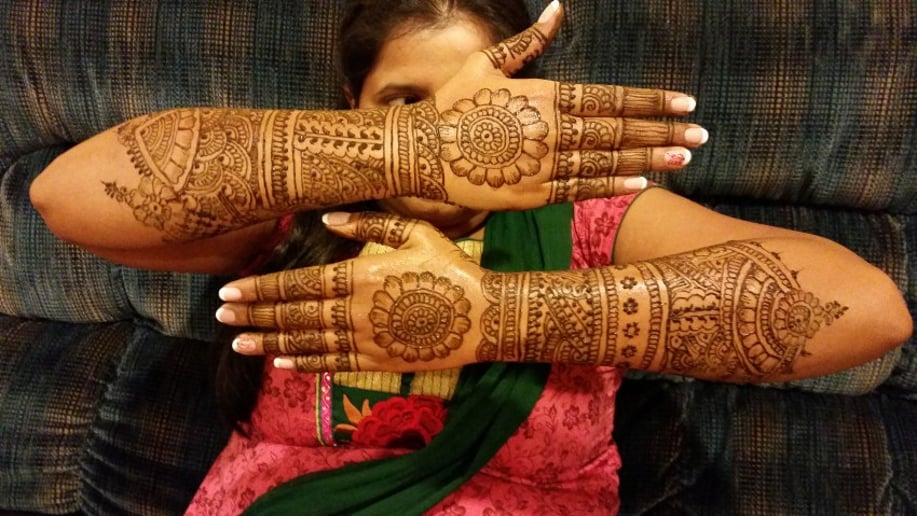 Gallery photo 2 of Henna art by yogi