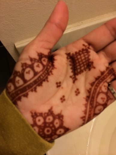 Gallery photo 3 of Henna artist