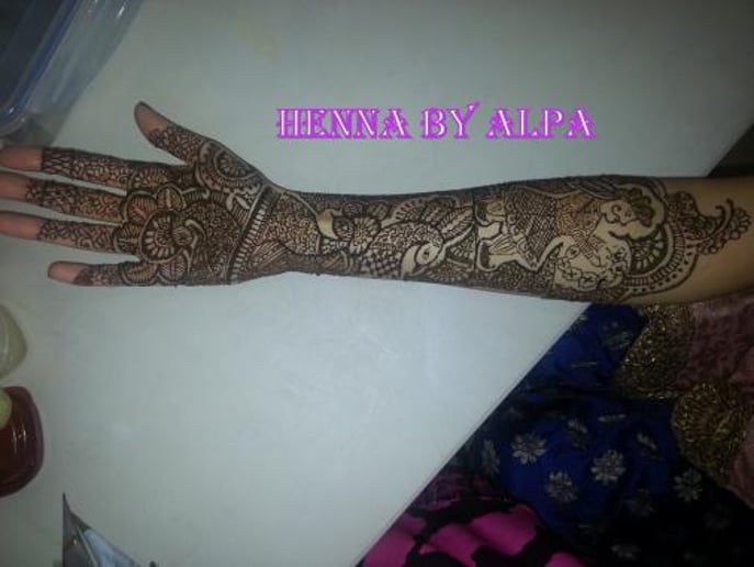 Gallery photo 1 of Henna By Alpa