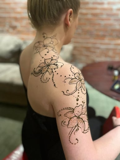 Gallery photo 1 of Henna ~ by Amina