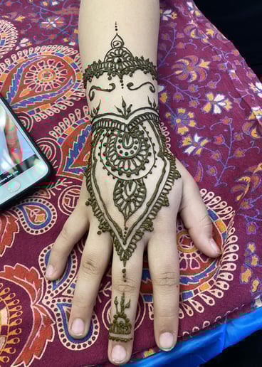 Gallery photo 2 of Henna by Gabby