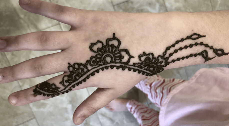 Gallery photo 4 of Henna by Gabby