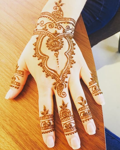 Gallery photo 2 of Henna Creationz SD