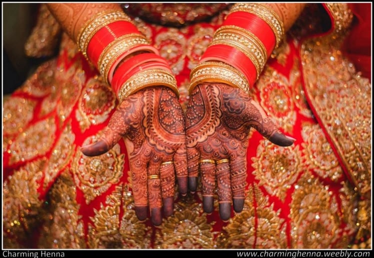 Gallery photo 1 of Henna Designing