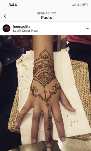 Gallery photo 9 of Henna Glitz