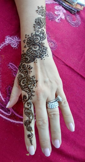 Gallery photo 10 of Henna Sun