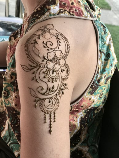 Gallery photo 3 of Henna Muse