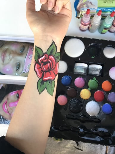 Gallery photo 6 of Nikliti5 Henna