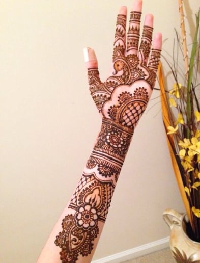 Gallery photo 1 of HennaByHira