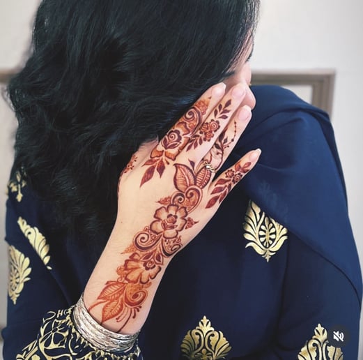 Gallery photo 5 of Henna by KomZzy