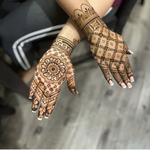 Gallery photo 8 of Henna by KomZzy