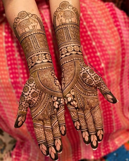 Gallery photo 3 of HennabyKrishna