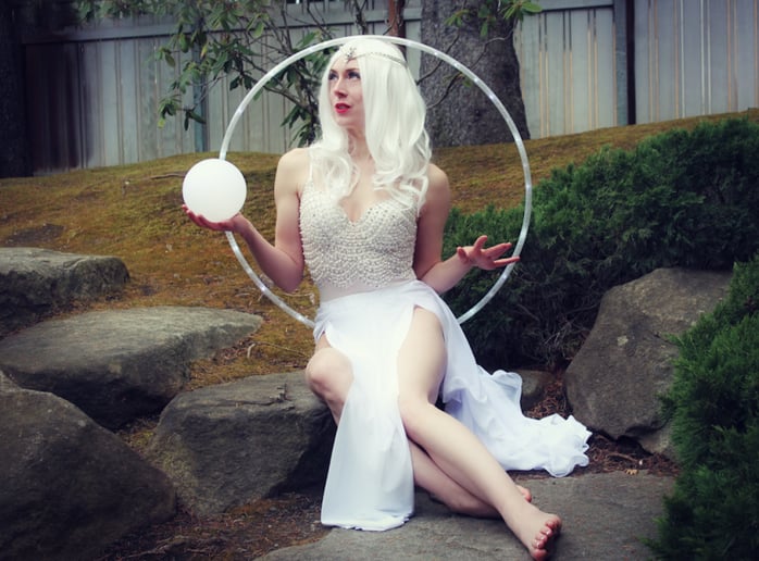 Gallery photo 6 of Hillia Hula Hoop Extraordinaire
