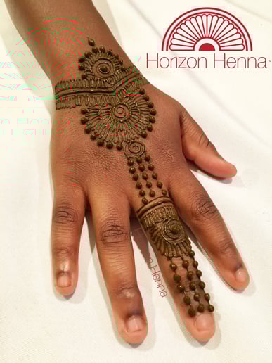 Gallery photo 4 of Horizon Henna