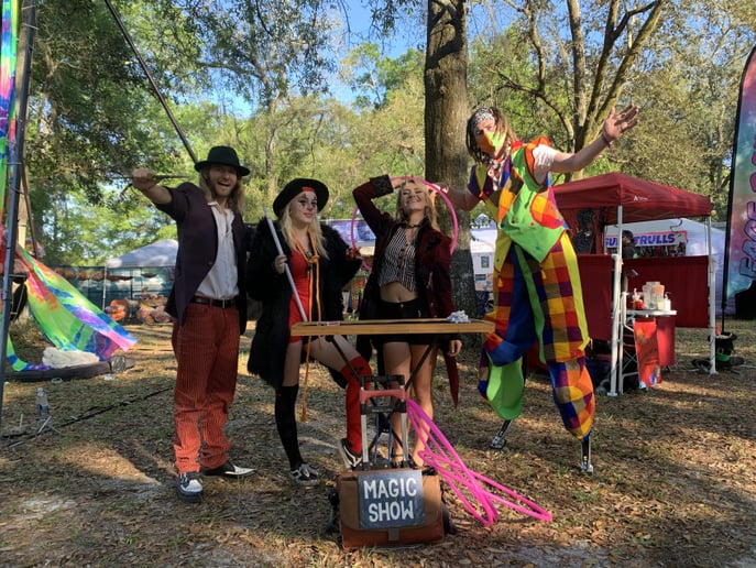 Gallery photo 2 of IE the Entertainer