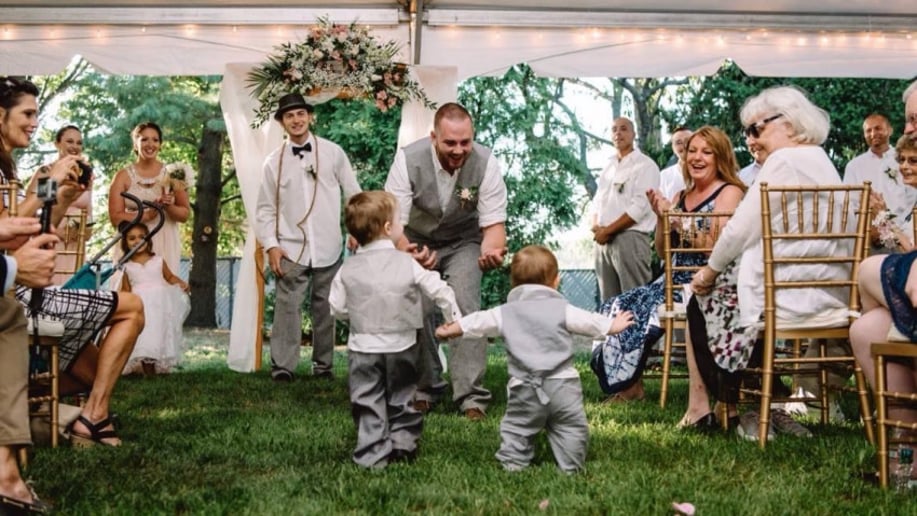 Gallery photo 4 of IE the Entertainer