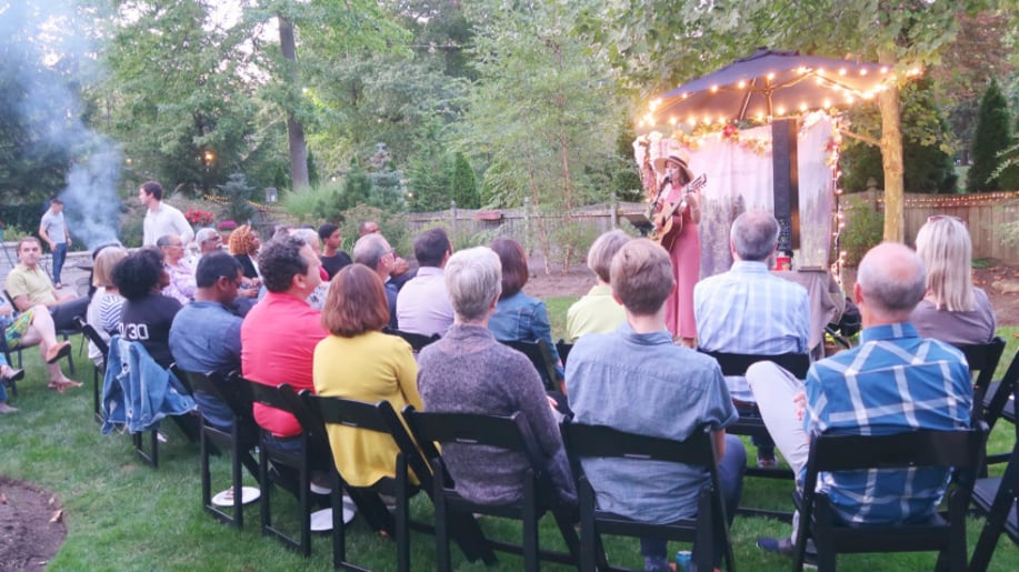 Gallery photo 8 of Jessica Allossery