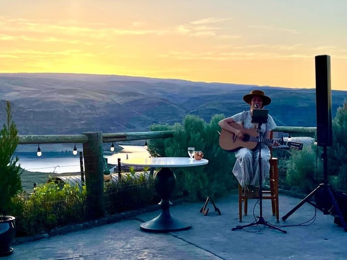 Gallery photo 25 of Jessica Allossery