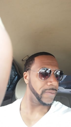 Gallery photo 1 of Influence