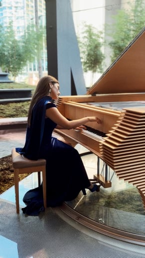 Gallery photo 8 of Georgy Manterola | Pianist