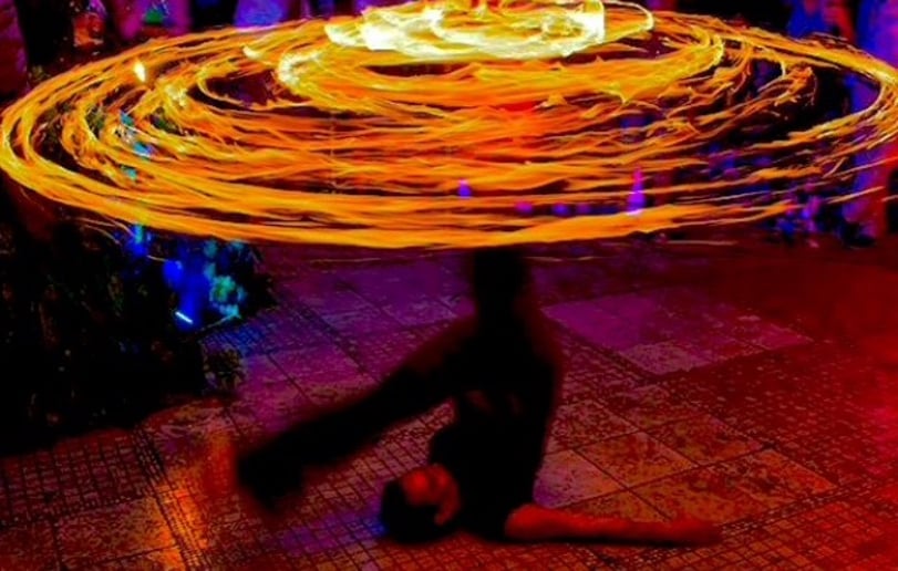 Gallery photo 4 of Island Fire Gina