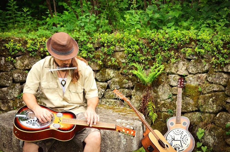 Gallery photo 1 of Jacob Green (One Man Band)