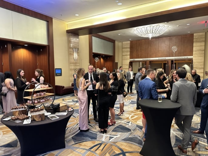 Gallery photo 8 of James Grande