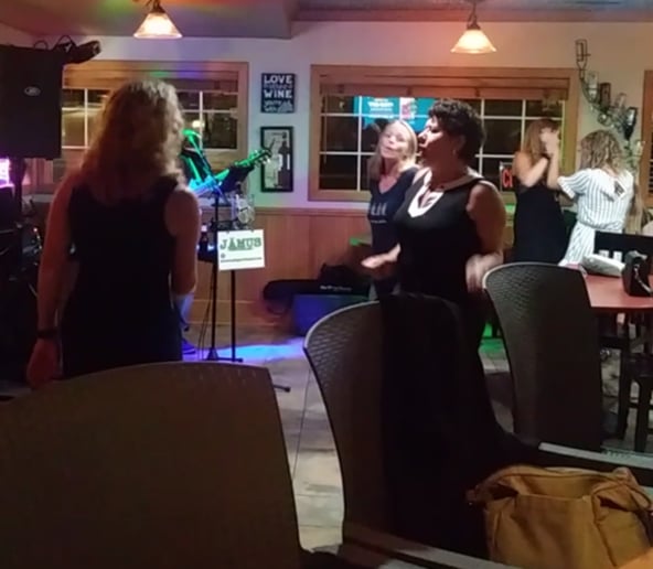 Gallery photo 1 of Jamus Unplugged