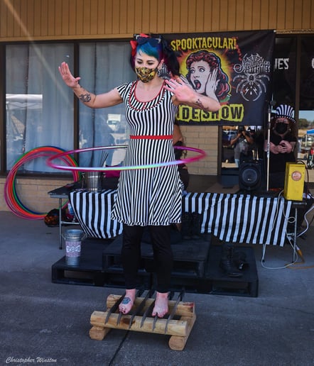 Gallery photo 10 of Janie Slash