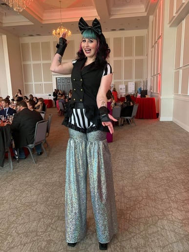 Gallery photo 13 of Janie Slash