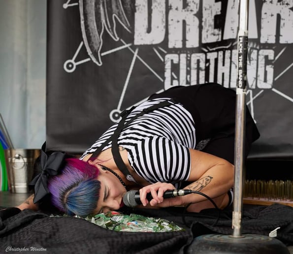 Gallery photo 15 of Janie Slash