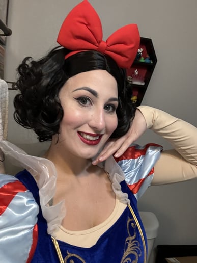 Gallery photo 18 of Janie Slash