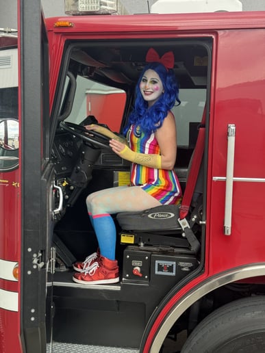 Gallery photo 20 of Janie Slash