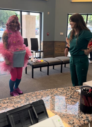 Gallery photo 21 of Janie Slash